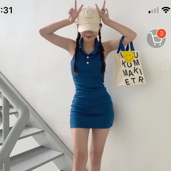 Korean-style women's sleeveless dress with a solid color slim fit designed. - Picture 6 of 8